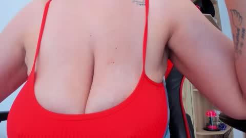 AMANDA online show from February 13, 4:21 pm