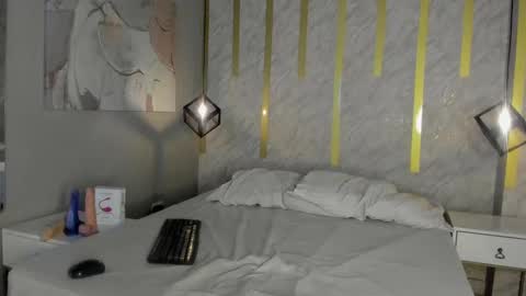 Andrew online show from December 28, 7:11 pm