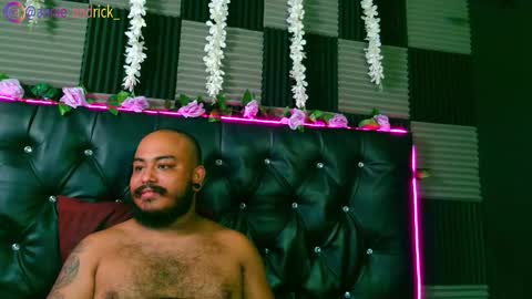 Annie Andrick online show from February 23, 2:19 pm