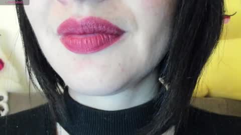 antonia online show from March 12, 12:09 am