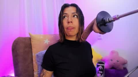 _antonella_dreams online show from December 17, 3:30 pm