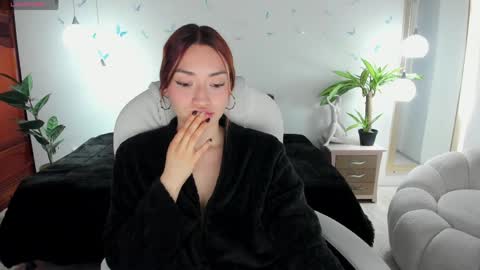 antonnela online show from April 4, 2:46 pm