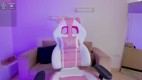    online show from April 7, 12:29 pm