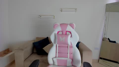    online show from September 26, 12:24 pm