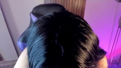   online show from March 30, 1:11 pm