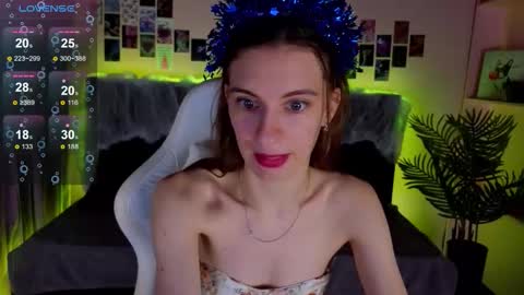 _ash_leyy_ online show from October 31, 1:50 am