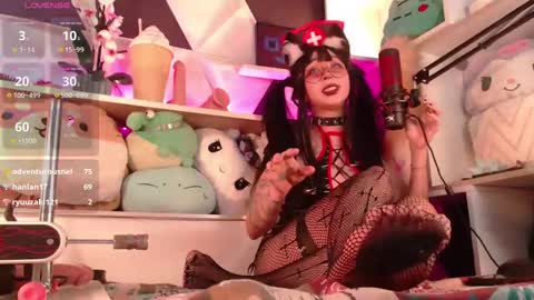 Crystal online show from December 4, 5:05 pm