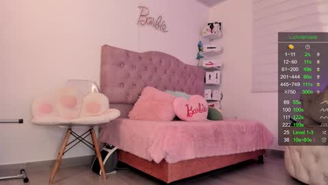 Andrea online show from November 18, 9:40 pm