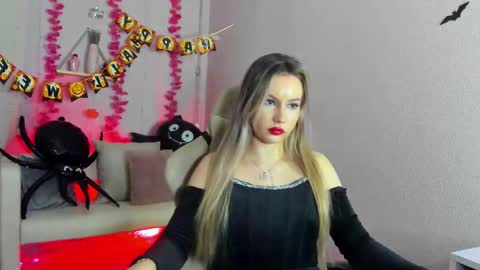 Bella online show from November 2, 8:53 pm