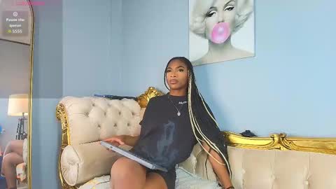 briana online show from December 5, 1:27 am