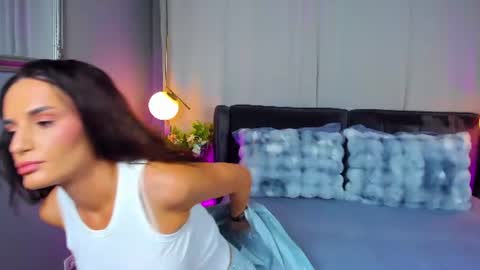 _carlawhite_ online show from June 28, 3:24 am