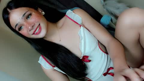 Kate flores online show from June 16, 4:22 pm