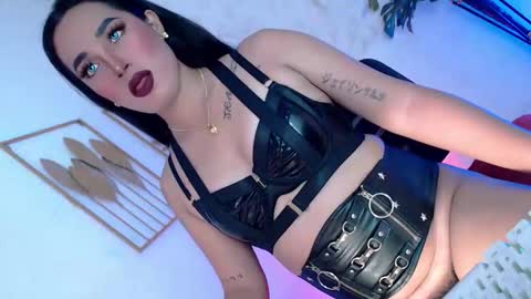 Caroline online show from October 8, 7:25 am