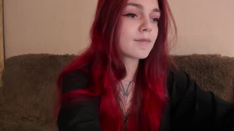 Caroline online show from November 16, 1:13 pm