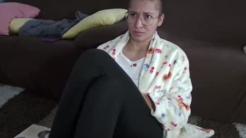 cat online show from November 14, 3:03 pm