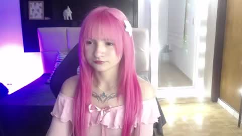 _charlotte_collins_ online show from July 18, 4:31 pm