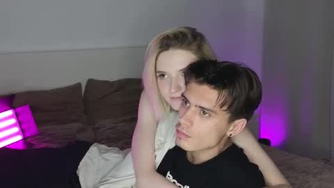 Snapshot of _cozyrose chatting on October 16, 9:02 pm Stacy online show from October 16, 9:02 pm