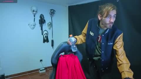 delacruz online show from December 2, 5:04 am