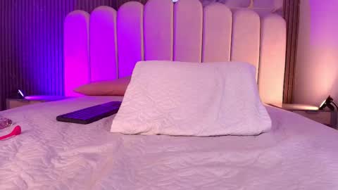 Dione online show from February 7, 10:46 pm