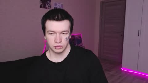 _dream_boys_ online show from March 28, 8:10 pm