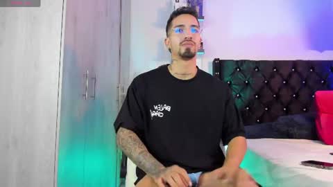 Duriel online show from July 8, 2:09 pm