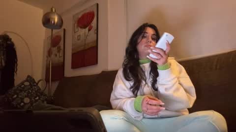  elena barra online show from December 22, 6:36 pm