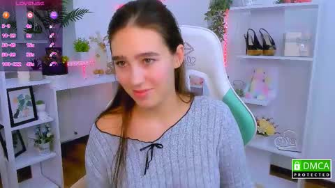 Lizzy  online show from December 4, 3:50 am