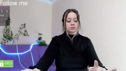 chloue and Gretta online show from February 28, 7:18 pm