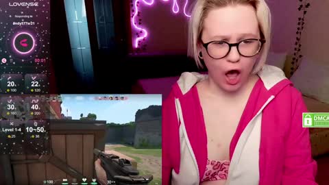 chloue and Gretta online show from January 15, 6:51 pm