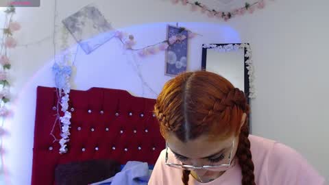 Emily online show from December 7, 3:25 pm