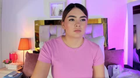 Isabella online show from November 28, 12:45 pm