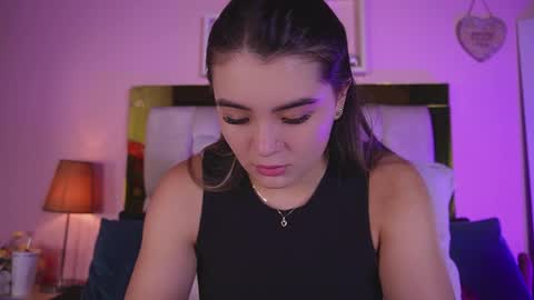 Isabella online show from June 9, 12:05 pm