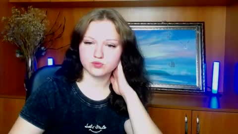 Alice online show from July 16, 6:00 pm