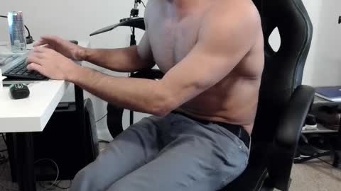 Full Sender online show from March 1, 4:44 pm