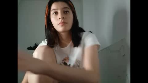 Snapshot of _genesid_dixton chatting on January 28, 12:05 am Mia-foster online show from January 28, 12:05 am