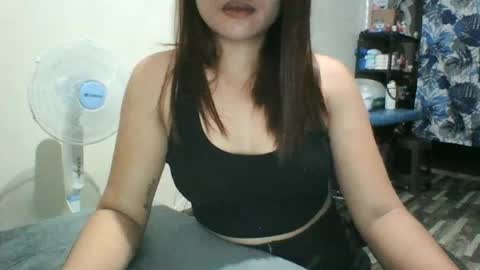genny online show from June 28, 1:29 pm