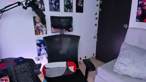 LEEP  online show from October 21, 1:54 am