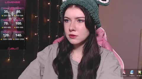 Tori online show from January 28, 11:38 am