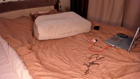 _hey_scarlett_ online show from February 27, 6:46 am