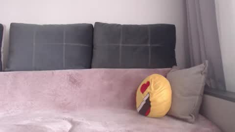 Criss4u online show from March 28, 8:49 am