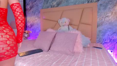 Snapshot of _hollywood_1 chatting on October 7, 6:53 am Hollywood online show from October 7, 6:53 am
