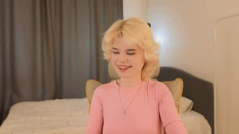 Alisha online show from June 6, 1:28 pm