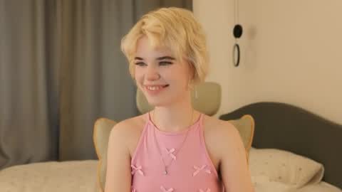 Alisha online show from June 10, 1:32 pm