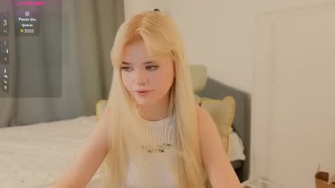 Alisha online show from July 29, 1:11 pm