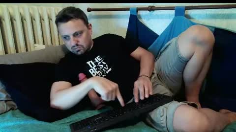 Manuel online show from August 3, 4:57 pm