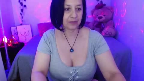 Camila online show from October 2, 5:12 pm