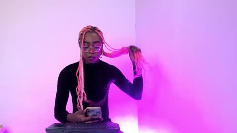 Brit  online show from November 28, 10:50 pm