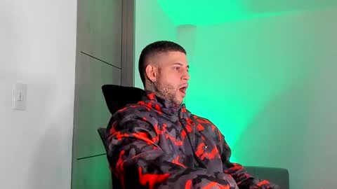 jeison online show from April 25, 1:30 am