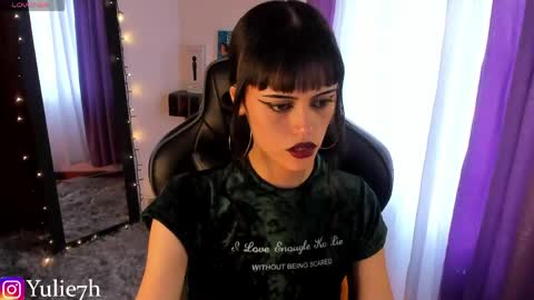  ...  online show from May 1, 10:26 pm