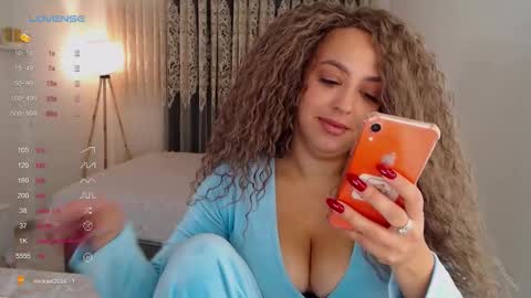 _just_a_queen_3 online show from October 1, 9:41 am